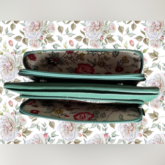 Latico Leather Sage Green Tri-fold Wallet - Picture 3 of 13